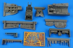Aires 2278 F-104A Starfighter cockpt set - late v. Italeri 1/32