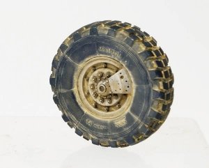 Panzer Art RE35-513 M923 “Big Foot” road wheels (Michelin X Pattern) 1/35