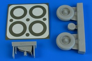 Aires 2231 A-1J Skyraider wheels & paint masks 1/32 TRUMPETER