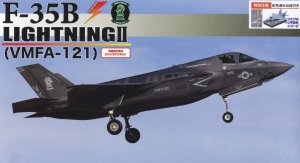 Fujimi 723228 F-35B Lightning II (VMFA-121) Special Edition (w/Painted Pedestal) 1/72