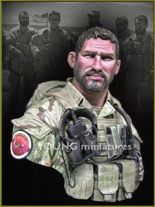Young Miniatures YM1830 US NAVY SEAL AFGHANISTAN 2005 1/10