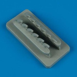 Quickboost QB32093 P-51B Mustang exhaust Trumpeter 1/32