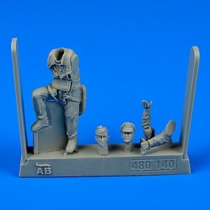 Aerobonus 480140 U.S.A.F. Fighter Pilot WWII - 8th Army (European Battlefields) 1/48