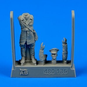 Aerobonus 480136 Free French Fighter Pilot WWII Normandie-Niemen (1942-1945) 1/48