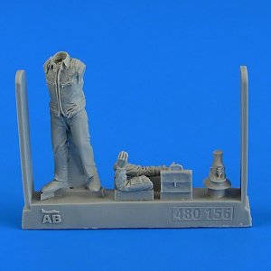 Aerobonus 480156 Soviet Air Officer - the Cold War period 1/48