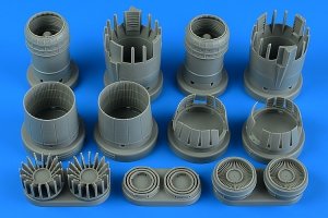 Aires 4902 SR-71A Blackbird exhaust nozzles - closed 1/48 Revell