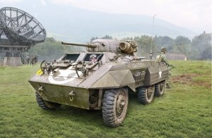 Italeri 6364 M8 Greyhound 1/35