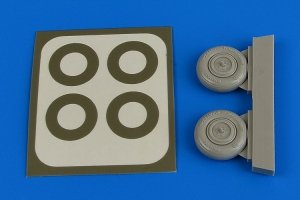 Aires 4739 Yak-3 wheels & paint masks 1/48 
