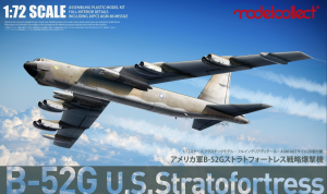 Modelcollect UA72212 USAF B-52 Stratofortress strategic Bomber new version 1/72