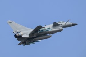 Trumpeter 01698 Chinese J-10C Fighter 1/72