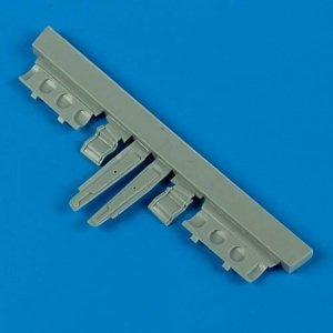 Quickboost QB48449 P-40 Warhawk undercarriage covers Hasegawa 1/48