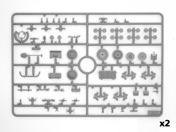 ICM 35340 10.5cm leFH 16(Sf) auf Geschutzwagen FCM36 (f) 1/35