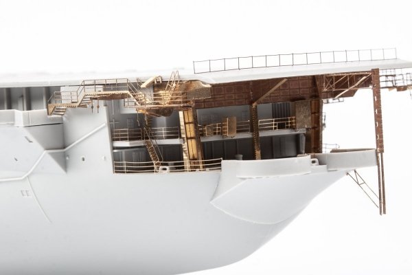Eduard BIG5363 USS Intrepid CV-11 PART I TRUMPETER 1/350