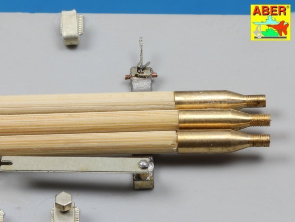 Aber 16052 Barrel cleaning rods with brackets for Tiger II (1:16)