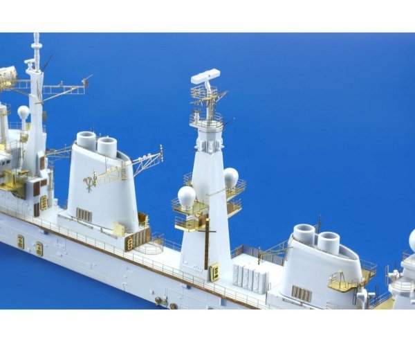 Eduard 53136 HMS Illustrious superstructure AIRFIX 1/350