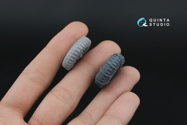 Quinta Studio QT35012 Dodge WC Family tyre set with chains (Zvezda) 1/35