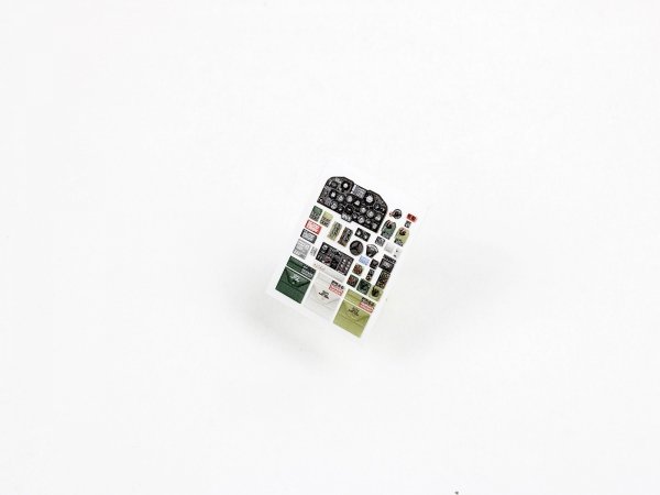Red Fox Studio QS-48143 P-47D 25RE Thunderbolt Miniart 1/48