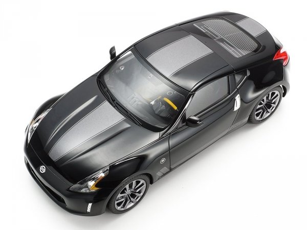 Tamiya 24348 Nissan 370Z Heritage edition 1/24