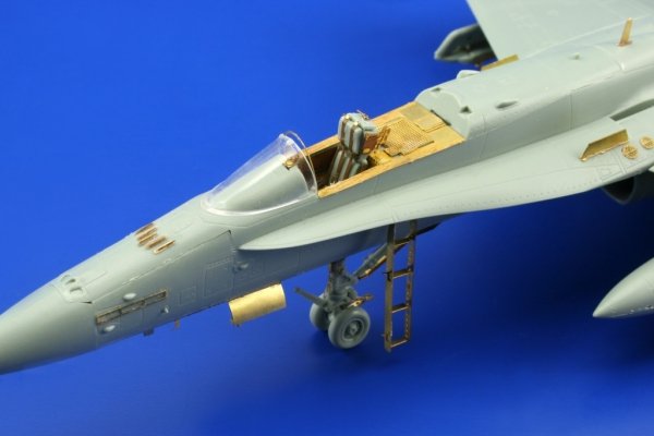 Eduard SS306 F/A-18C Zoom set for ACADEMY 1/72