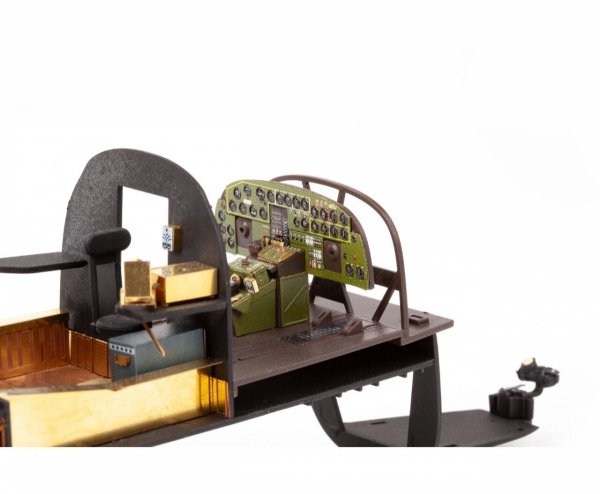 Eduard 491509 B-24D cockpit &amp; engines HOBBY BOSS 1/48