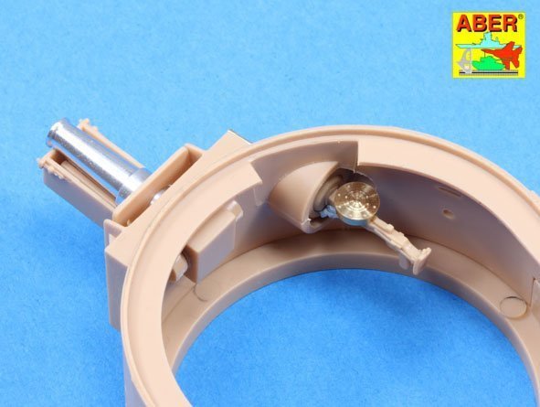 Aber 35l-175 Set of barrels for Soviet tank T-28 Early: 1 x KT-28 (76,2 mm), 3 x Machine Gun DT (7,62 mm) 1/35