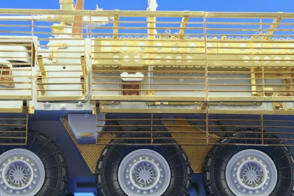 Eduard 35995 Stryker slat armour 1/35 Trumpeter