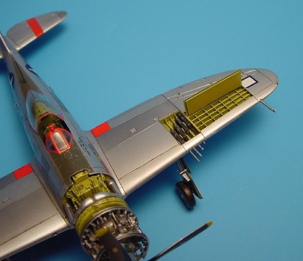 Aires 7089 P-47D THUNDERBOLT gun bay 1/72 ACADEMY