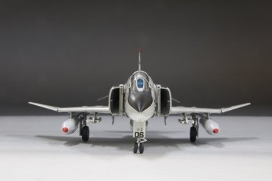 Fine Molds FP43S U.S. Navy Jet Fighter F-4J &quot;Aardvarks&quot; 1/72