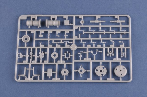 Hobby Boss 81773 CH-47D CHINOOK 1/48
