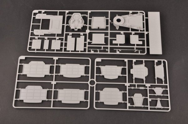 Trumpeter 05325 Battleship HMS Warspite 1942 (1:350)