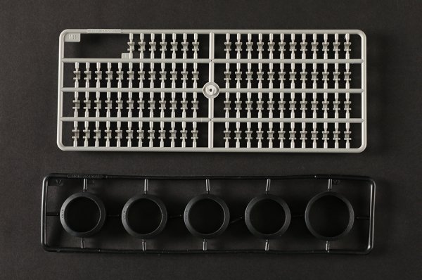 I Love Kit 61621 M4A3E8 Thunder VII - US Medium Tank 1/16