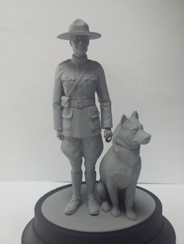 ICM 16008 RCMP Female Officer with dog (1:16)
