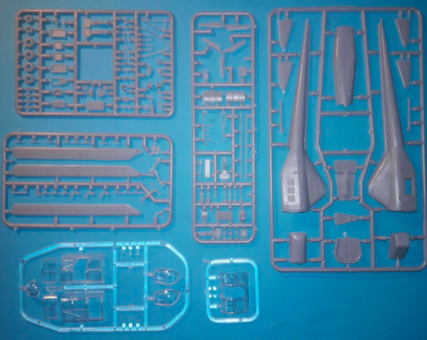 AMP 72017 Early Horten H IX V1 project w/BMW 003j 1/72