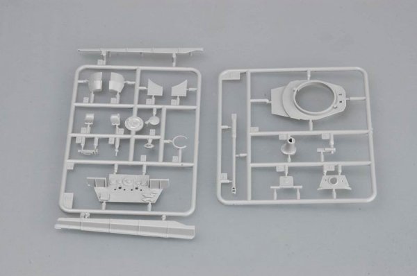 Trumpeter 07202 German Sd.Kfz.182 King Tiger (Porsche turret) (1:72)