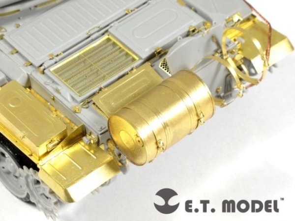 E.T. Model E35-057 Russian T-62 Mod.1972 Basic (For TRUMPETER 00377) (1:35)