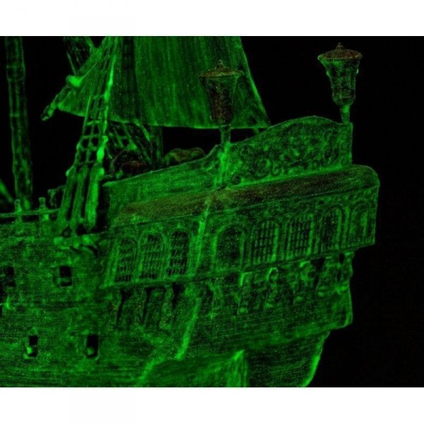 Revell 05435 Ghost Ship (1:150)