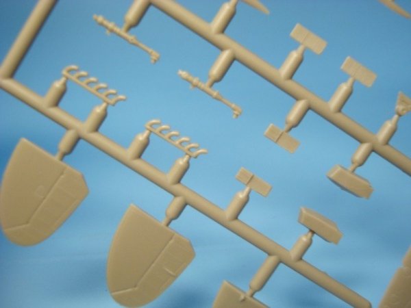 AZ Model AZ7390 Supermarine Spitfire Mk.IXc ,,MTO'' (1:72)