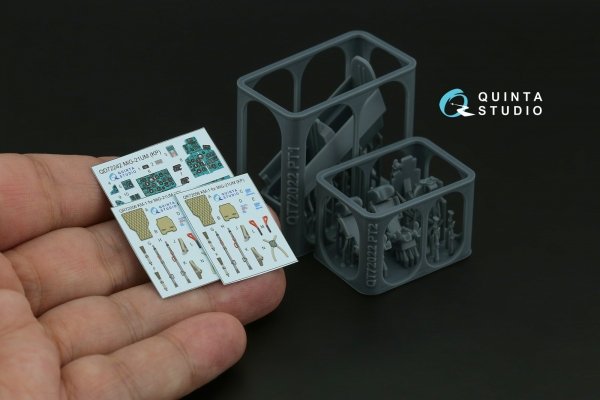 Quinta Studio QD+72242 MiG-21UM 3D-Printed &amp; coloured Interior on decal paper ( KP )( with 3D-printed resin parts ) 1/72