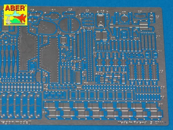 Aber 35K12 Pz.Kpfw. VI, Ausf.B (Sd.Kfz. 182) King Tiger (Henschel Turret) (1:35)