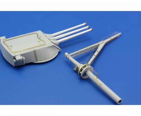 Eduard 53099 USS Arizona part 1 - cranes TRUMPETER 1/200