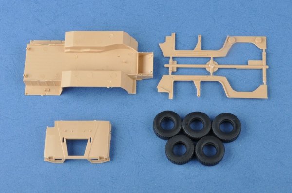 Hobby Boss 82469 Meng Shi 1.5 ton Military Light Utility Vehicle (1:35)
