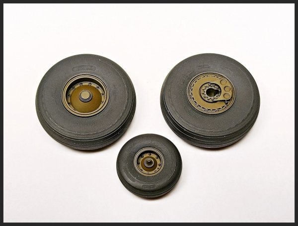 Clear Prop! CPA35002 CH-54A Tarhe wheels set for ICM kit 1/35