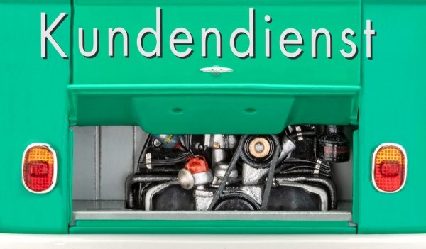 Revell 05648 150 years of Vaillant - VW T1 Bus Set 1/24