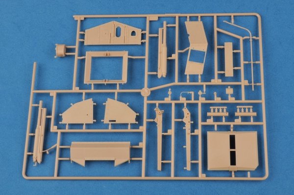 Hobby Boss 83858 French Saint-Chamond Heavy Tank - Early