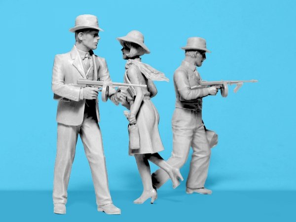 ICM 24054 Gangsters (3 figures - 2 male, 1 female) 1/24