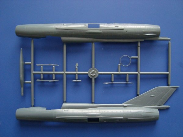Kozavody Prostejov KPM0108 MiG-21UM „Mongol B“ (1:72)
