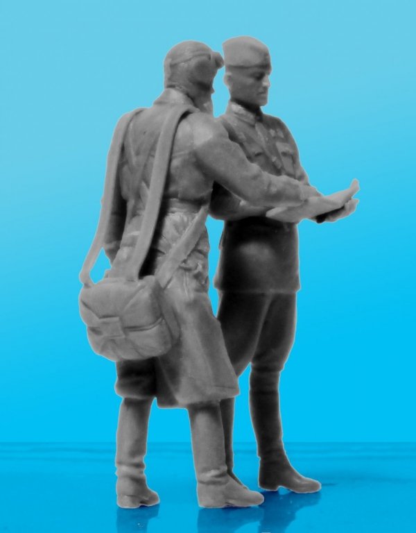 ICM 32102 VVS RKKA Pilots 1939-1942 3 figures (1:32)