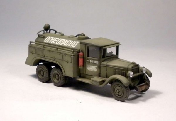PST 72021 Fuel Truck BZ-35 1/72