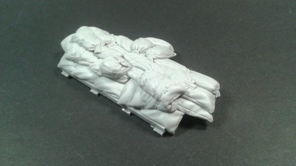 Panzer Art  RE35-557 Sandbags armor for M18 “Hellcat” 1/35