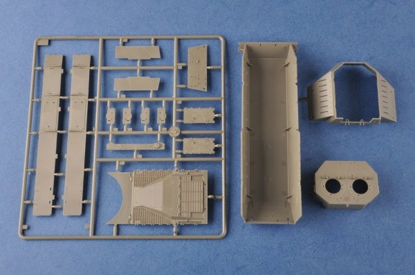 Hobby Boss 83870 IDF APC Nagmachon Doghouse II